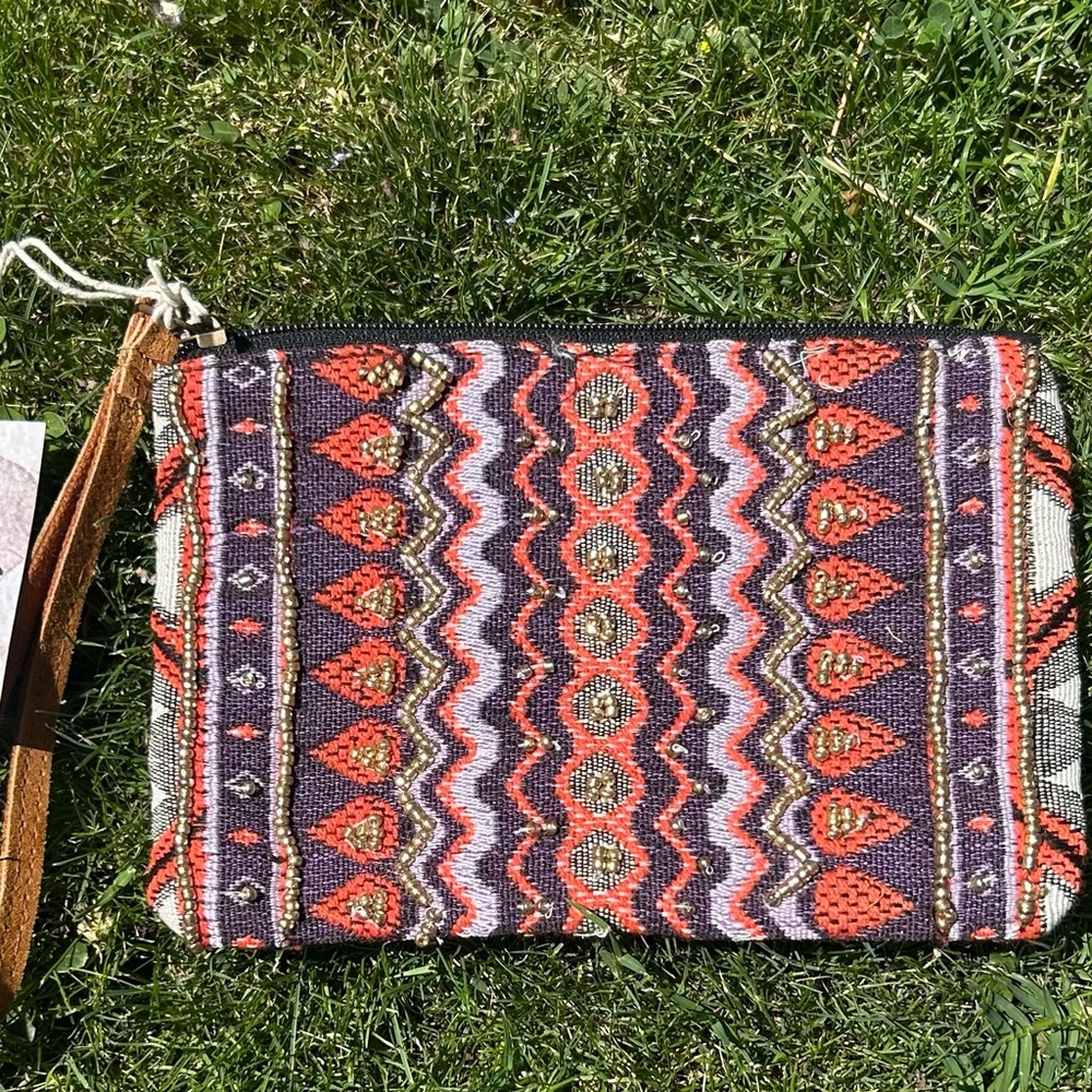 Southwest  Handmade Ethnic Patterned Clutch NWT - Picture 3 of 12
